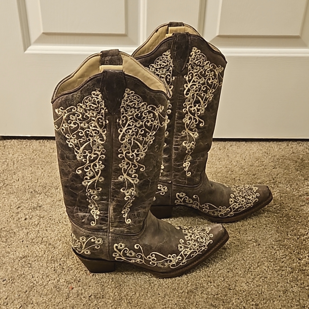 Corral Womens Cowboy boots Size 7.5